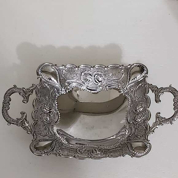 Vintage Silver-Plated Nut Bowl Embossed Floral Ornate Shallow Bowl With Feet - Picture 6 of 10